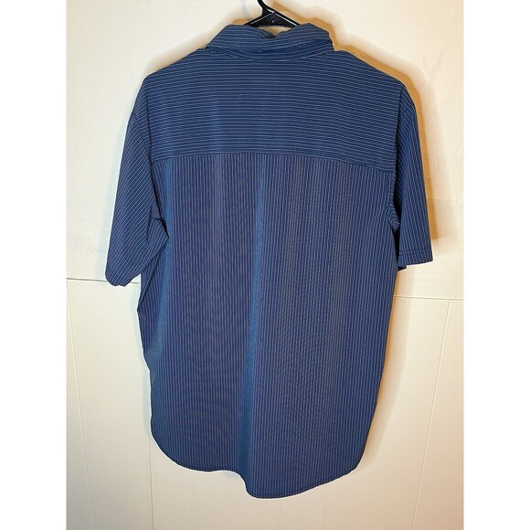 Columbia Sportswear Men's Large Navy Blue Striped  Short Sleeve Button Up Shirt - Picture 6 of 6